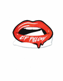 LIP PILLOW